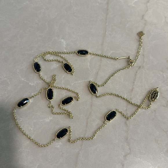 Kendra Scott gold necklace - Picture 2 of 3